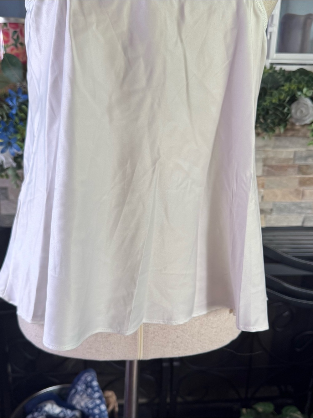 Flora by Flora Nikrooz White Satin Lace Trim Camisole Cami Top Medium - Picture 9 of 12